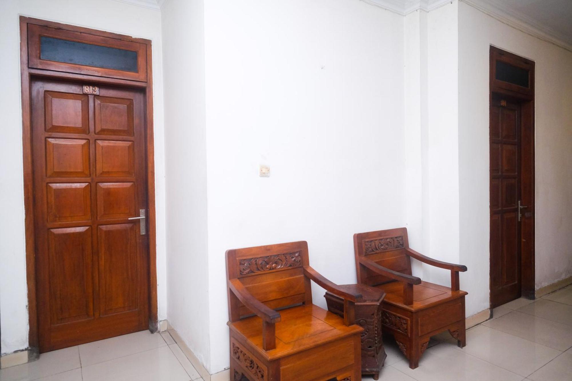 Urbanview Hotel Pondok Anggun Yogyakarta By Reddoorz Maguwo Exteriör bild